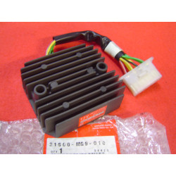 Régulateur Redresseur Honda GL1100 GL1200 Shindengen SH541C-12