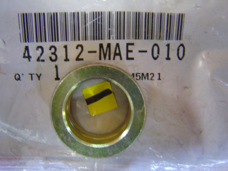 Entretoise latérale frein AR Honda 42312MAE010