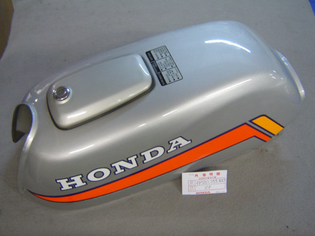 Réservoir Honda CB125T2 NH-42M-C – Réf. 17520399700ZF