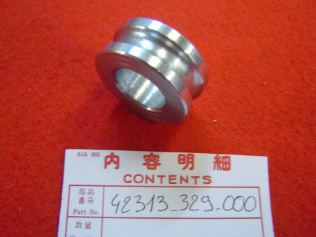 Entretoise roue arrière droite Honda XL250 – Réf. 42313329000