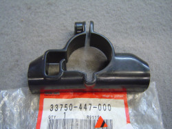 Support catadioptre avant de CM400AZ AA AB TZ TA TB TC CB400NA CB250NA NB ND