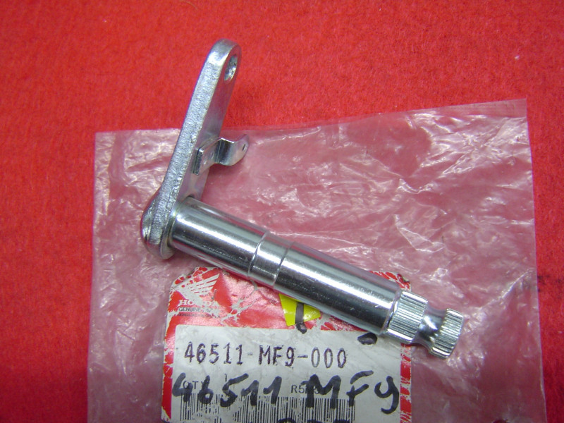 Axe Pédale Frein Arrière Honda VT500ED EF – Réf. 46511MF9000