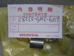 Entretoise Axe de Kick Honda SE50P PK50 – Réf. 28253GN2601