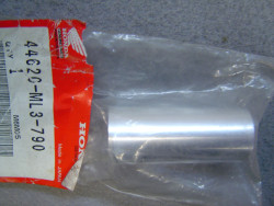 Entretoise des roulements de roue avant de XR600 93-94 CR125-250-500 92 valeu