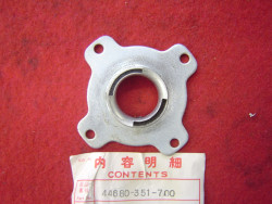 Flasque moyeu AV entraîneur compteur Honda CB125 CB200 - 44680351700