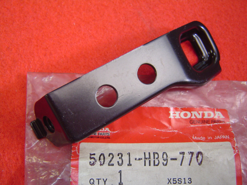 Support Droit Feu Arrière Honda TRX250 88-89 | Réf 50231HB9770