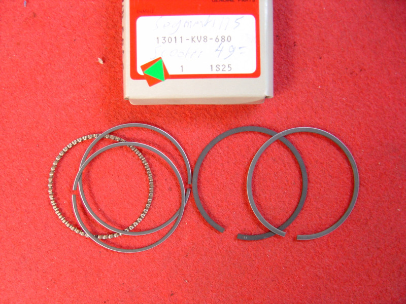 Jeu Segments STD Honda CH125 Spacy 91/96 Suisse - 13011KV8680