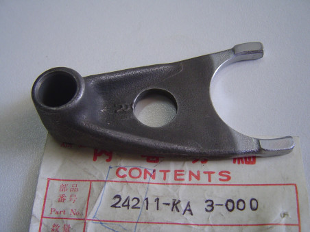 Fourchette boîte droite Honda CR125 81 - Réf 24211KA3000
