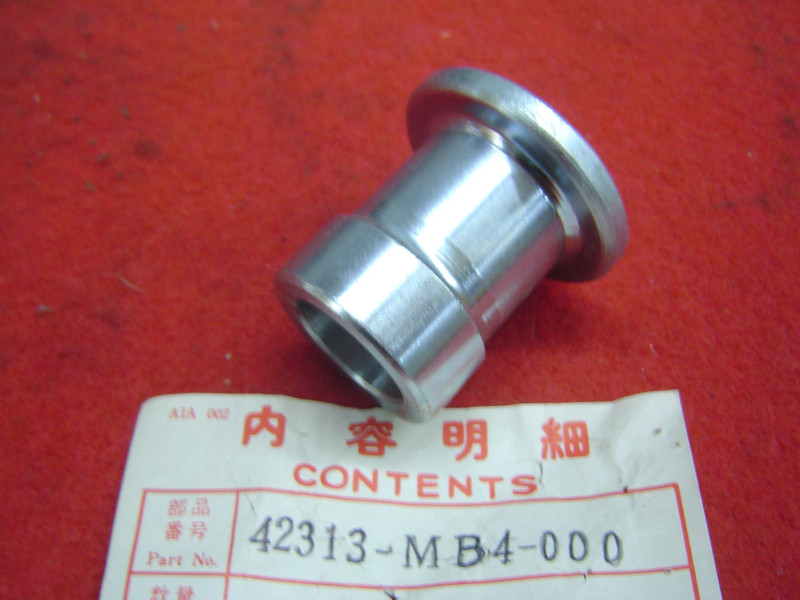Entretoise frein AR Honda VF1100C - Réf. 42313MB4000