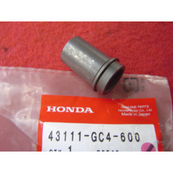 Entretoise flasque frein AR Honda CR80 86-91 | Réf. 43111GC4600