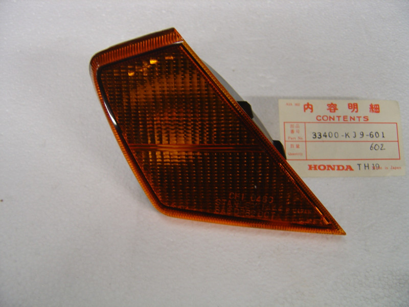 Clignotant Avant Droit Honda CH125 Spacy 84 - Réf 33400KJ9601