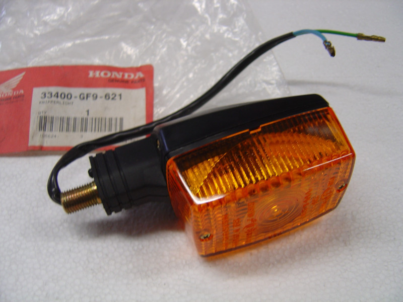 Clignotant avant droit Honda 33400-GF9-621 - Pièce neuve