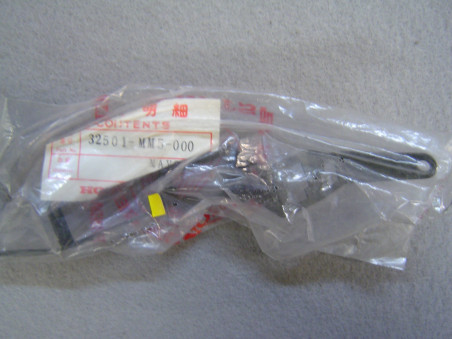 Support connectique Honda CBR1000F 87 – Réf. 32501MM5000