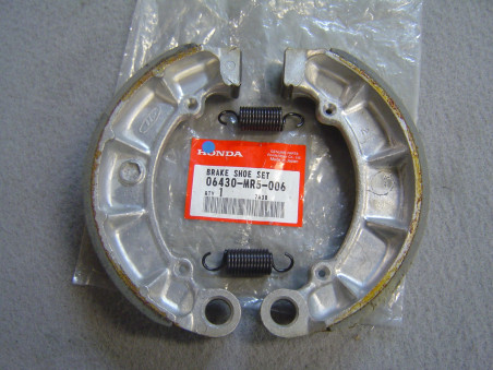 Mâchoires de frein Honda PC800 – Réf. 06430MR5306